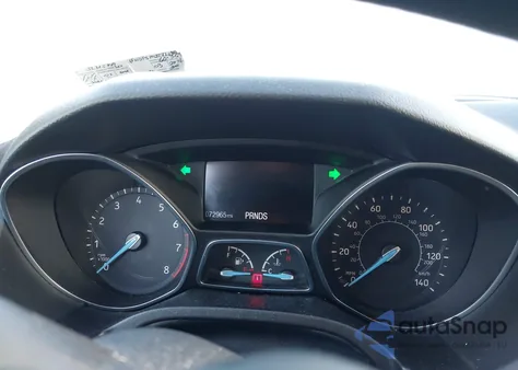 2018 Ford Focus Sel z USA, uszkodzony, nr VIN 1FADP3M28JL215769